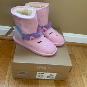 New girls pink unicorn boots
